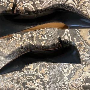 Tory Burch leather kitten heel